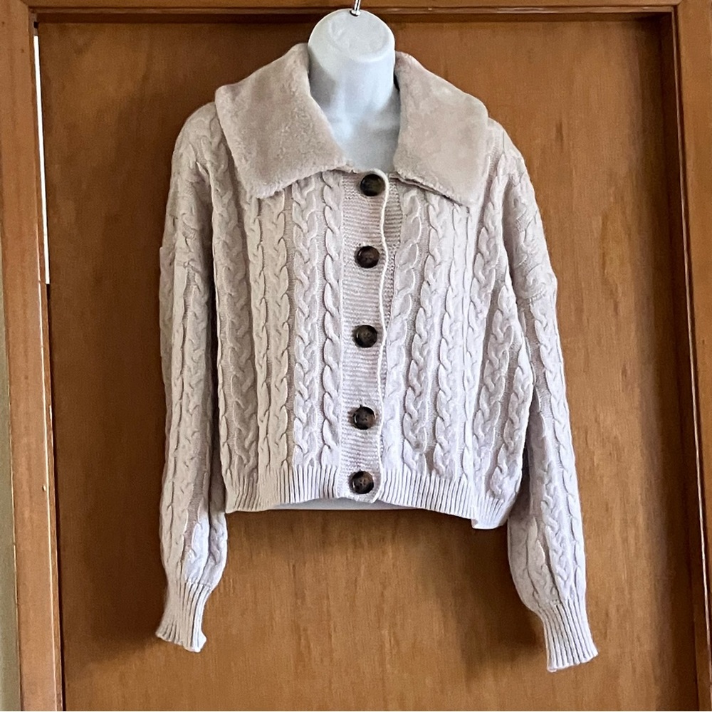 Cream Cable Knit Cropped Cardigan Removable Faux Fur Collar sz XL